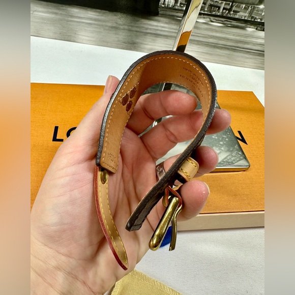 Louis Vuitton Monogram Bracelet - Picture 15 of 16